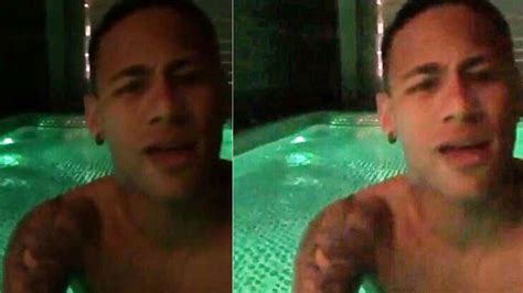 neymar nudes|Jogador Neymar aparece em vídeo pelado batendo punheta